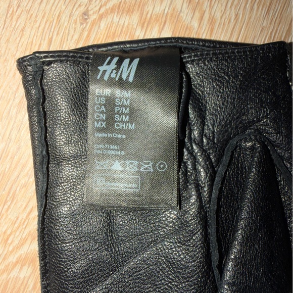 H&M Classic Black Leather Gloves - S/M - Picture 3 of 3
